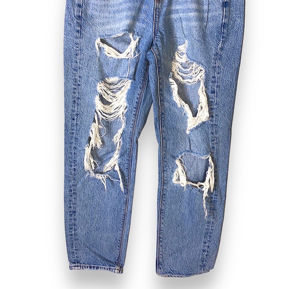 American Eagle Highest rise Mom Jeans - Picture 3 of 6